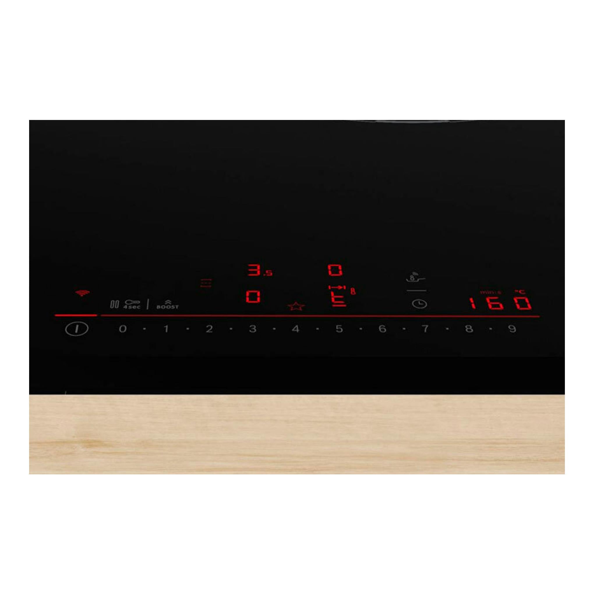 Placa de inducción Bosch PVS831HC1E negra, vista frontal con controles táctiles rojos iluminados.