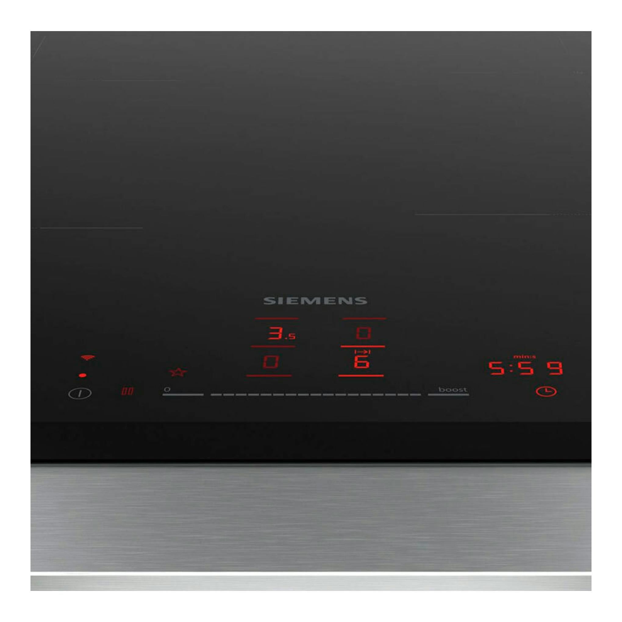 Placa de inducción Siemens, vista frontal, vidrio negro con mandos táctiles y display rojo.