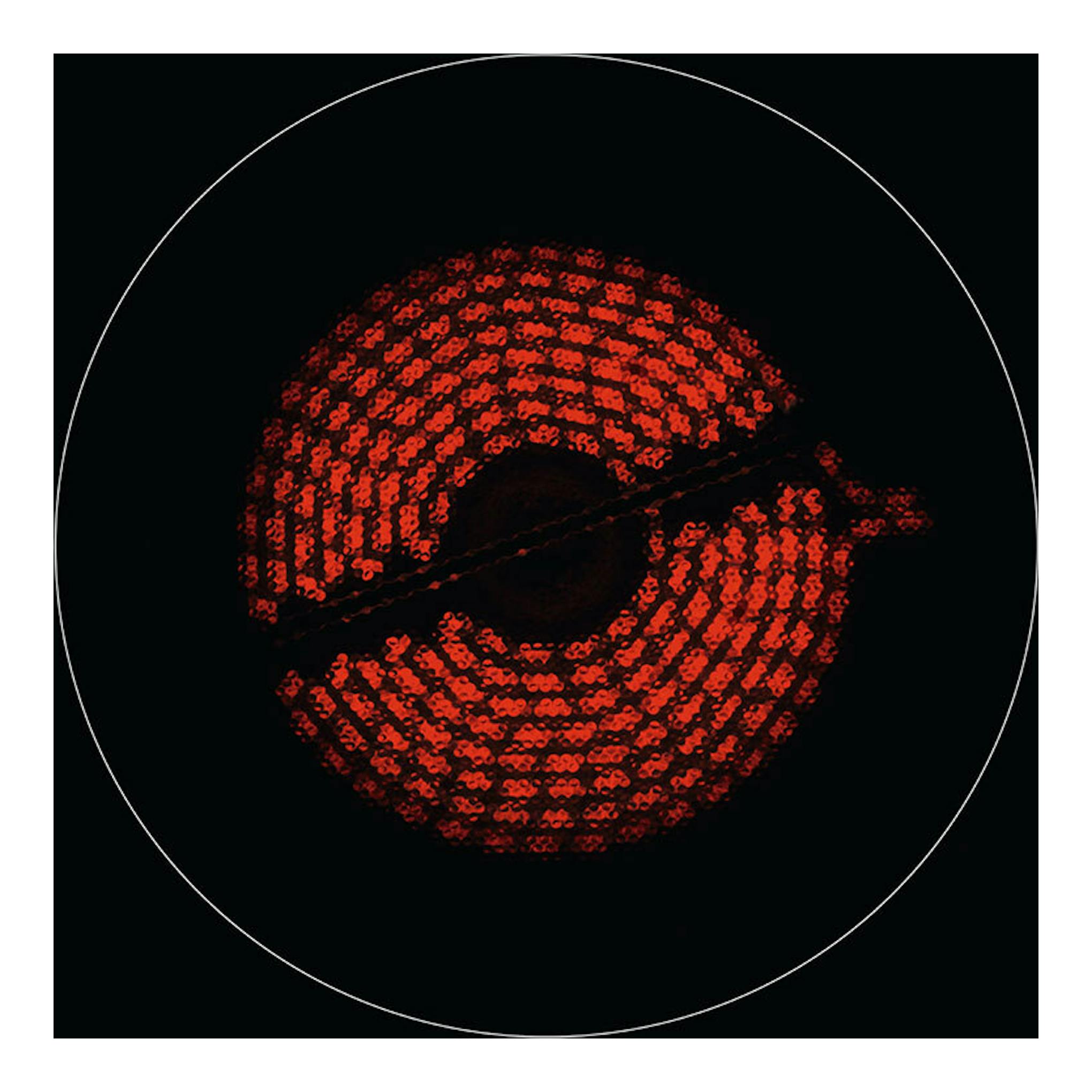 Placa vitrocerámica Electrolux LR633CK, vista frontal de un fuego circular rojo sobre superficie negra.