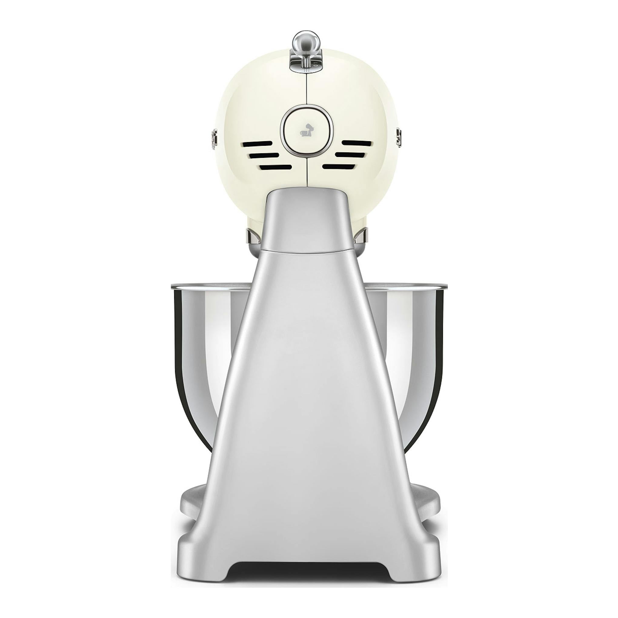 Robot de cocina Smeg SMF04CREU, vista frontal, color crema y plateado, con bol de acero inoxidable.