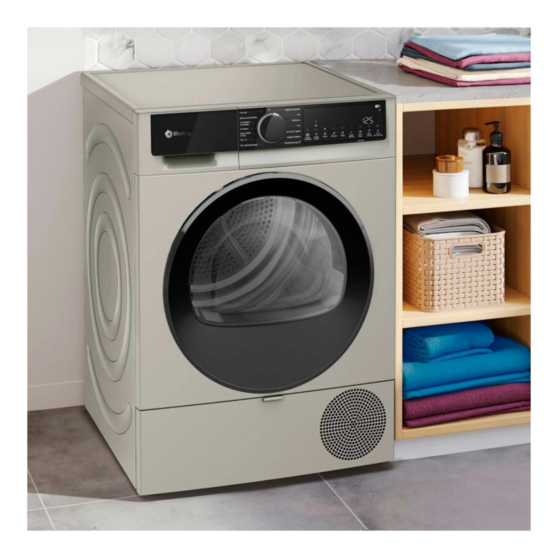 Secadora Balay 3SB093XC de 9 kg, gris, vista frontal tres cuartos, con puerta circular negra y panel digital.