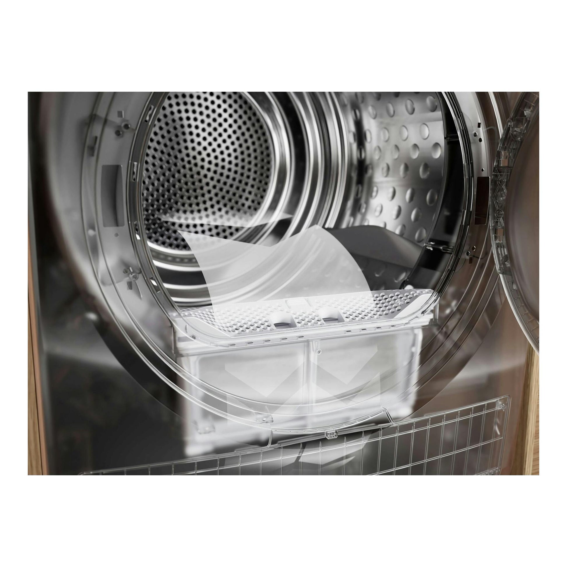 Secadora Electrolux EDI618A5BO, vista frontal del tambor interior de acero inoxidable con puerta abierta.