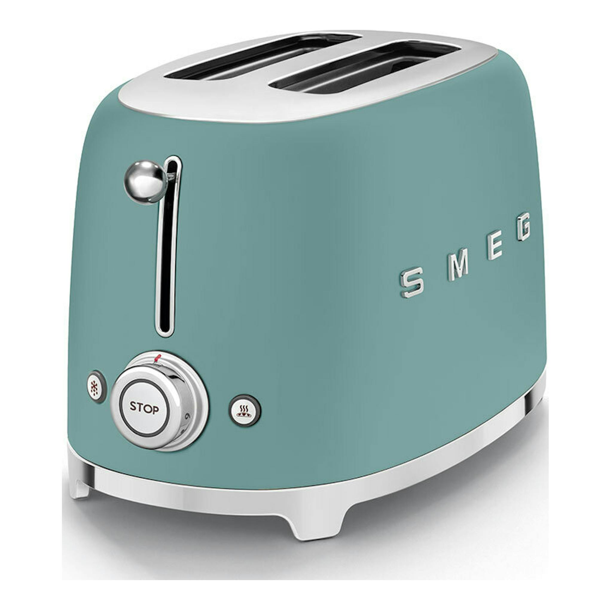 Tostador Smeg TSF01EGMEU verde esmeralda, vista en tres cuartos, con dos ranuras y detalles cromados.