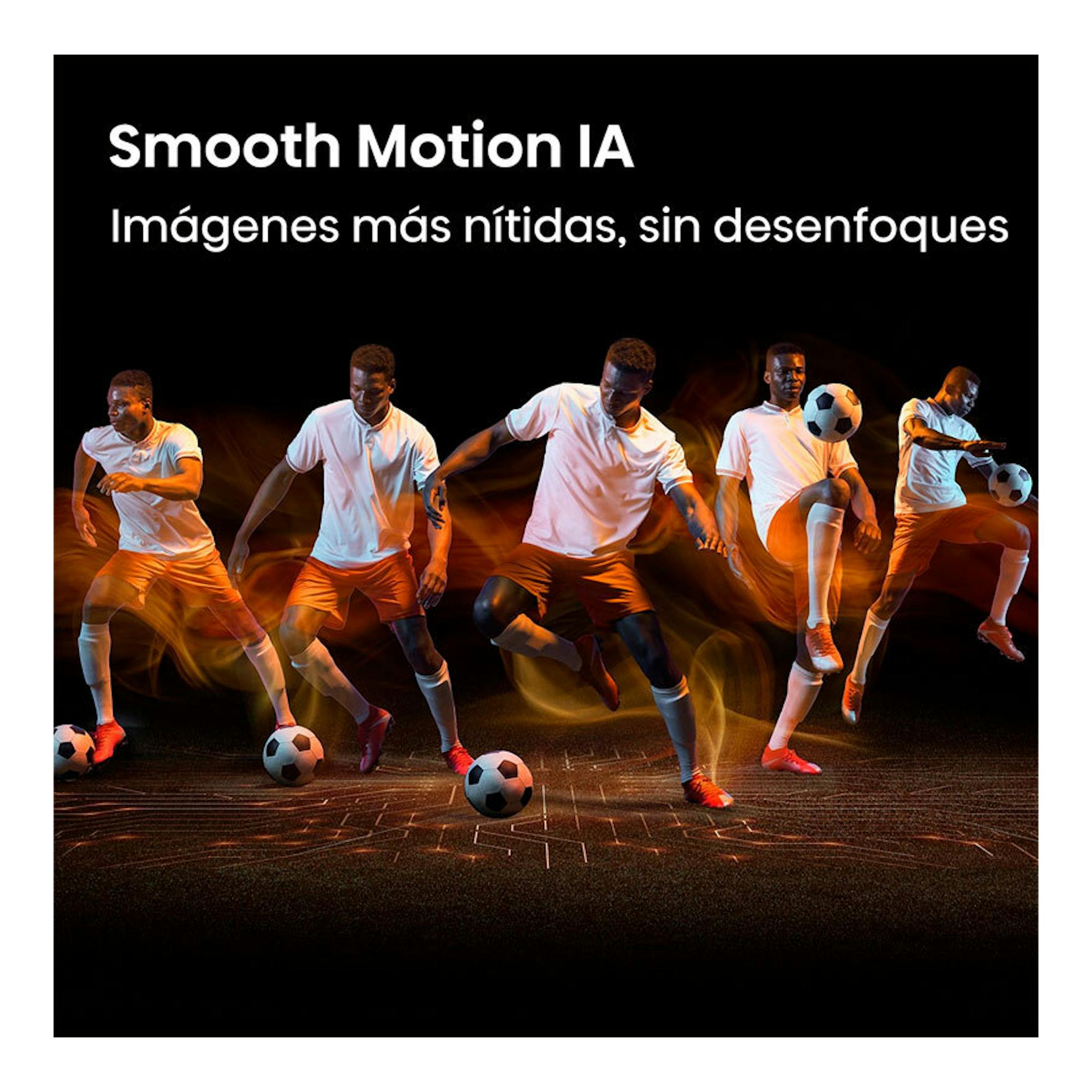 Hisense 50Q7S: cinco futbolistas en movimiento con efecto de desenfoque sobre fondo negro.