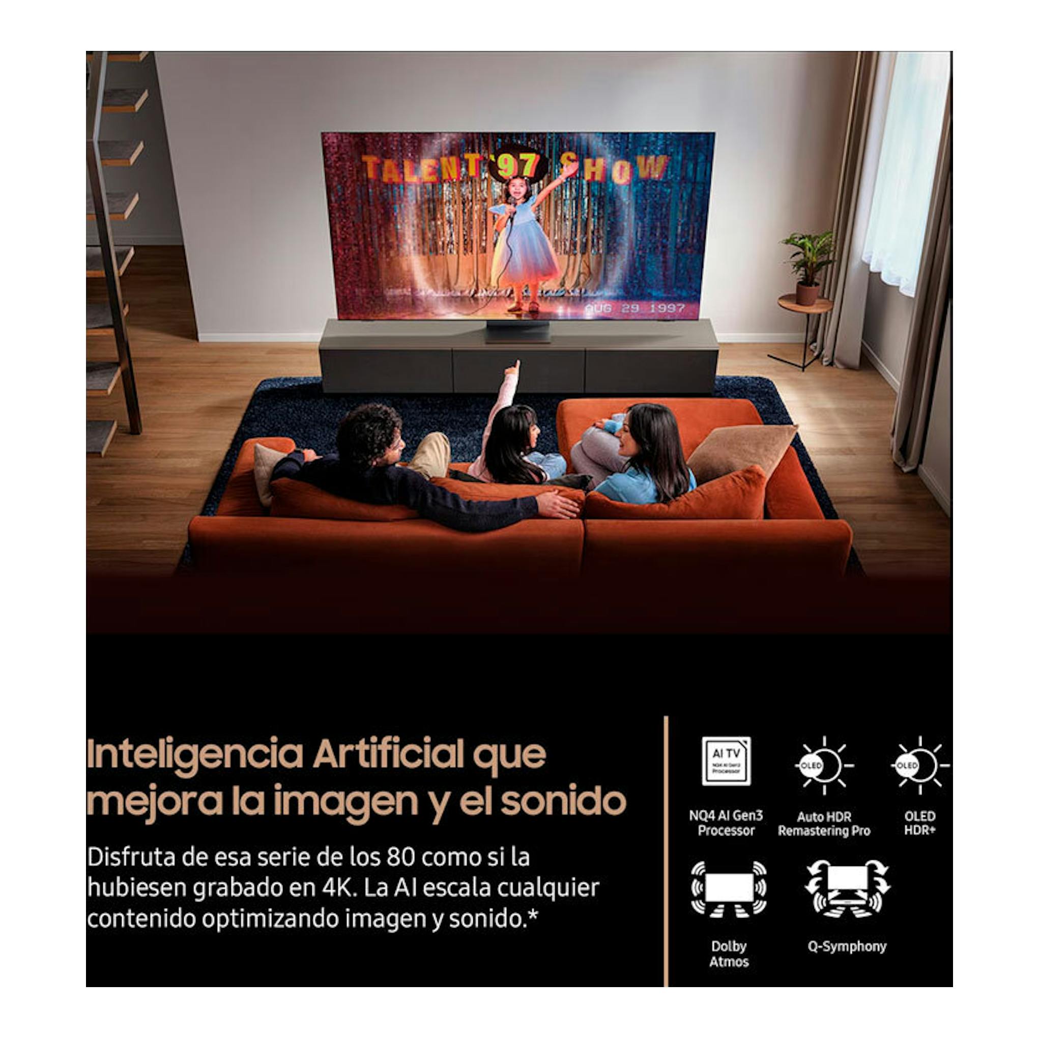 Samsung TQ83S93FAEXXC: televisor OLED 4K de 83 pulgadas visto de frente en un salón.