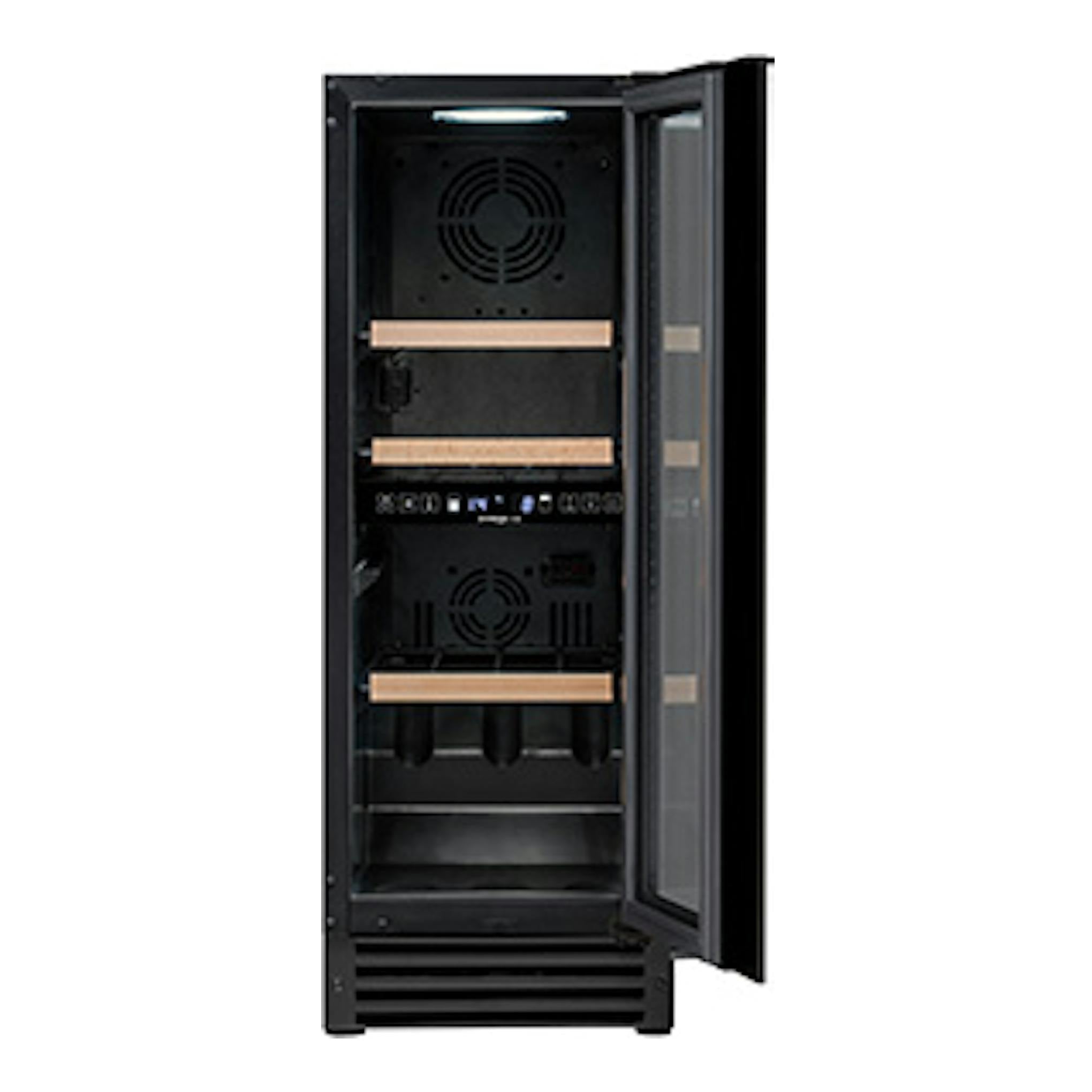 Vinoteca integrable Avintage AVU27D82 negra, vista frontal con puerta abierta y estantes interiores visibles.